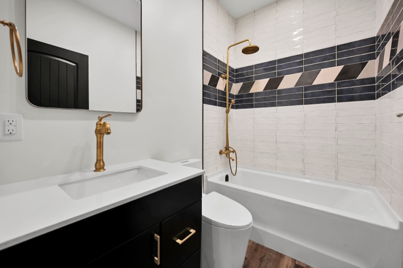 Modern bathroom renovation at 610 Queensdale, Hamilton
